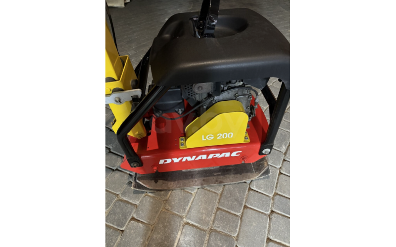 Аренда виброплиты бензиновая 200 кг Dynapac LG200